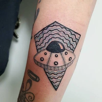 Christina Villagomez tattoo 017