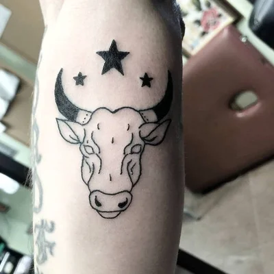 Christina Villagomez tattoo 021