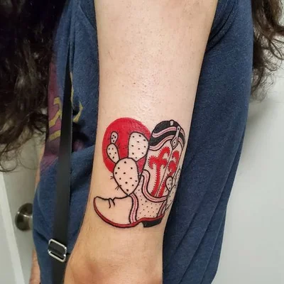 Christina Villagomez tattoo 032