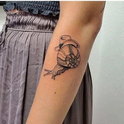 Christina Villagomez tattoo 047