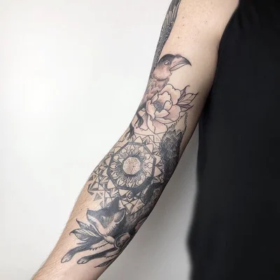 Stasya Chu tattoo 019