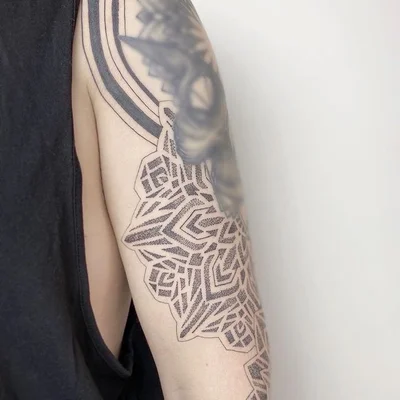 Stasya Chu tattoo 041