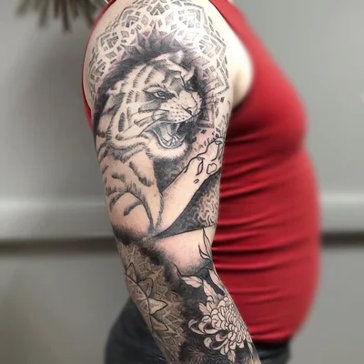 Stasya Chu tattoo 044