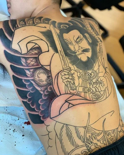 Lili Renée tattoo 008