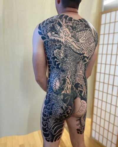 Lili Renée tattoo 026