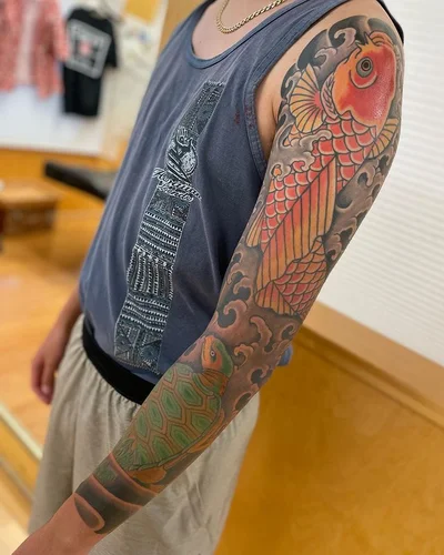 Lili Renée tattoo 029
