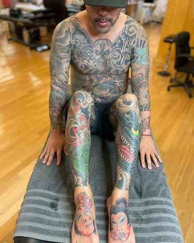 Lili Renée tattoo 039
