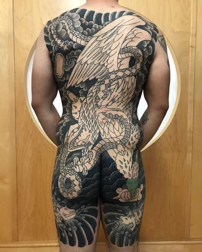 Lili Renée tattoo 043