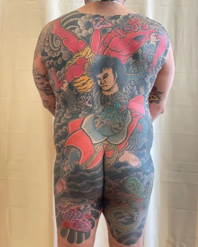 Lili Renée tattoo 049