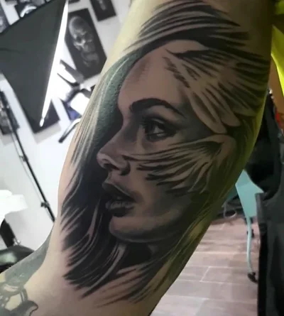 @gibsini tattoo 019