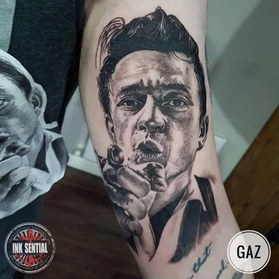 @gibsini tattoo 042