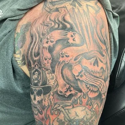 Brady tattoo 038