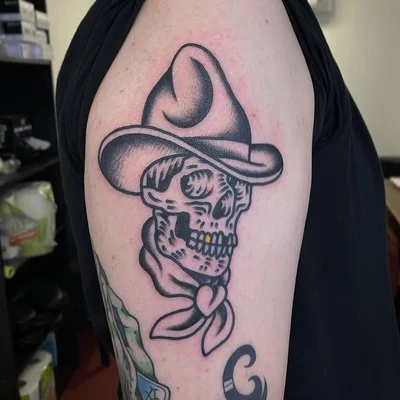 Tom tattoo 028