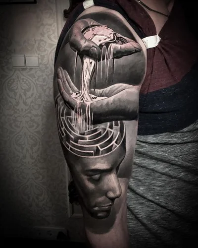 Stefan, the owner of ArtOfEternity tattoo 009