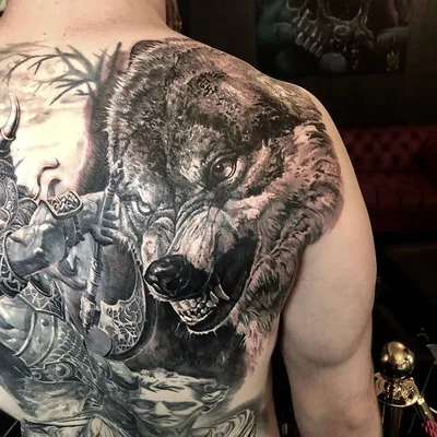Stefan, the owner of ArtOfEternity tattoo 010