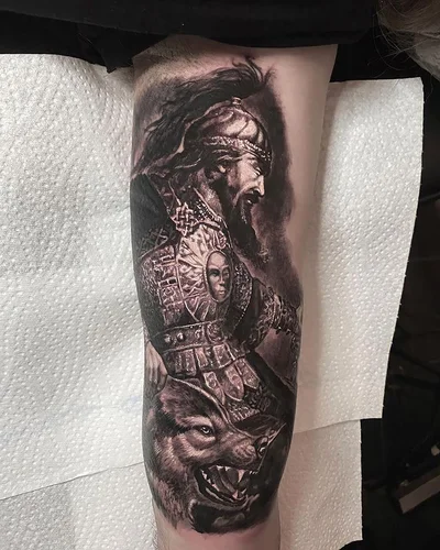 Stefan, the owner of ArtOfEternity tattoo 011