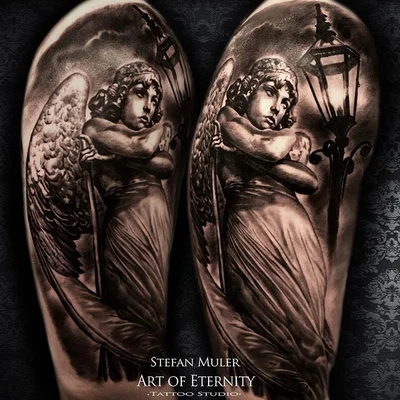 Stefan, the owner of ArtOfEternity tattoo 017