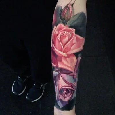 Stefan, the owner of ArtOfEternity tattoo 025