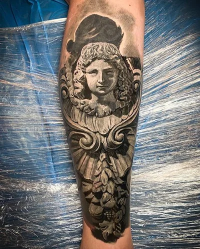 Stefan, the owner of ArtOfEternity tattoo 032