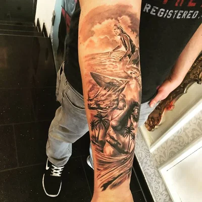 Stefan, the owner of ArtOfEternity tattoo 039