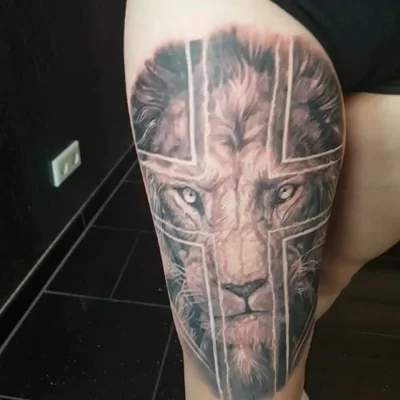 Stefan, the owner of ArtOfEternity tattoo 050