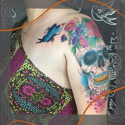 Stefani Arruda tattoo 044