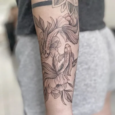 Steffi Fischer tattoo 011