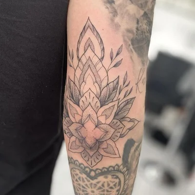 Steffi Fischer tattoo 017