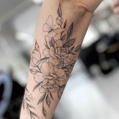 Steffi Fischer tattoo 025