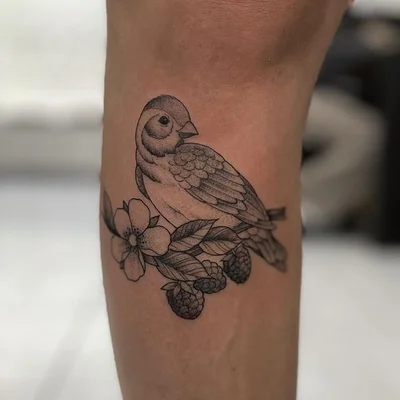 Steffi Fischer tattoo 027