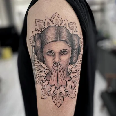Steffi Fischer tattoo 028
