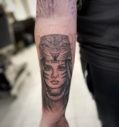Steffi Fischer tattoo 046