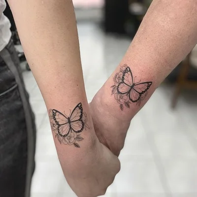 Steffi Fischer tattoo 047