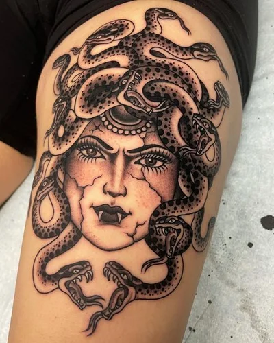 Stef Neale tattoo 033