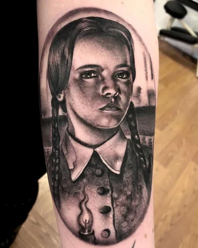 Stephanie Nuzzolilo tattoo 035