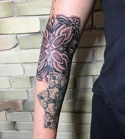 Stephanie Lane tattoo 002