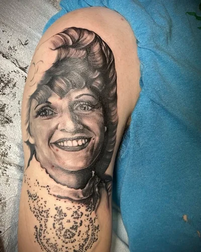 Stephanie Lane tattoo ig_007