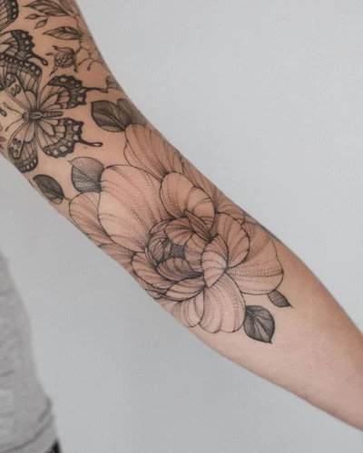 Steph Black tattoo 041