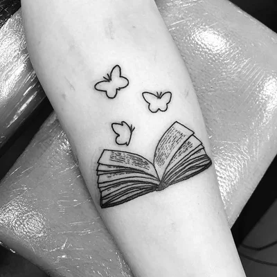 Stephanie Owens tattoo 011