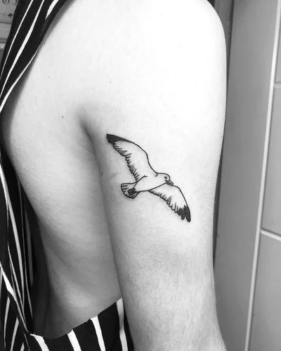 Stephanie Owens tattoo 018