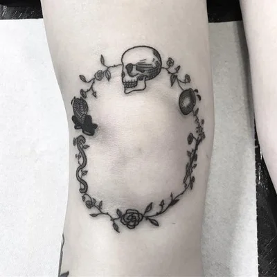 Stephanie Owens tattoo 033