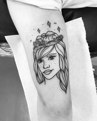 Stephanie Owens tattoo 039