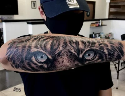 Steve Rowes tattoo 009