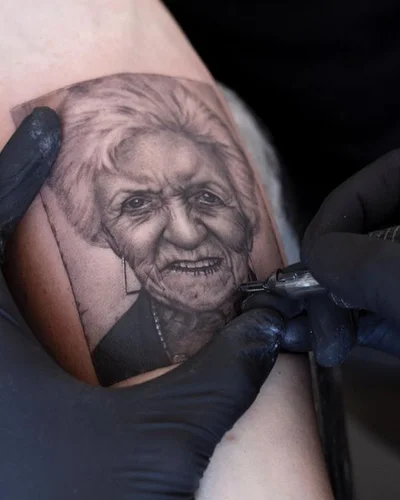 Steve Toth tattoo 032