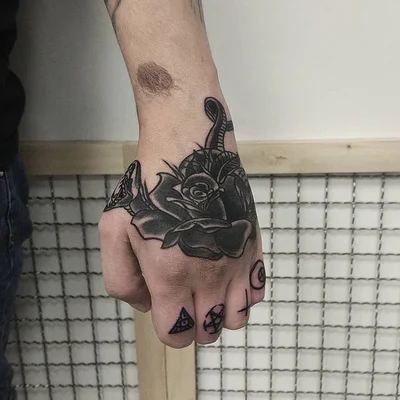 Oleg Barnich tattoo 015