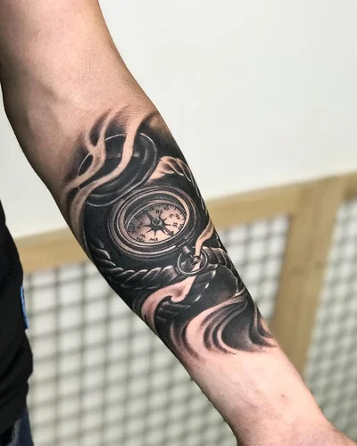 Oleg Barnich tattoo 016