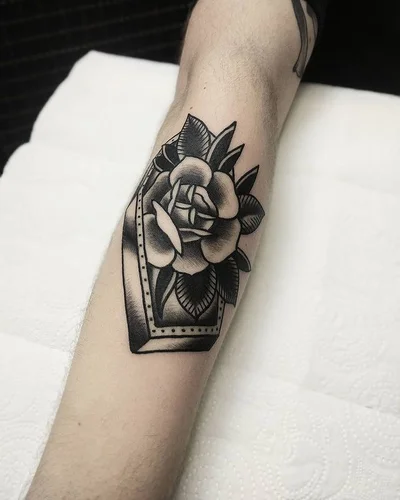 Oleg Barnich tattoo 040