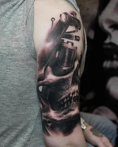 Mikhail Storozhenko tattoo 032