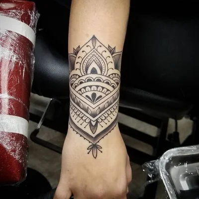 Sean Q tattoo 049