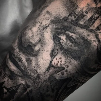 Stu Hunter tattoo 039